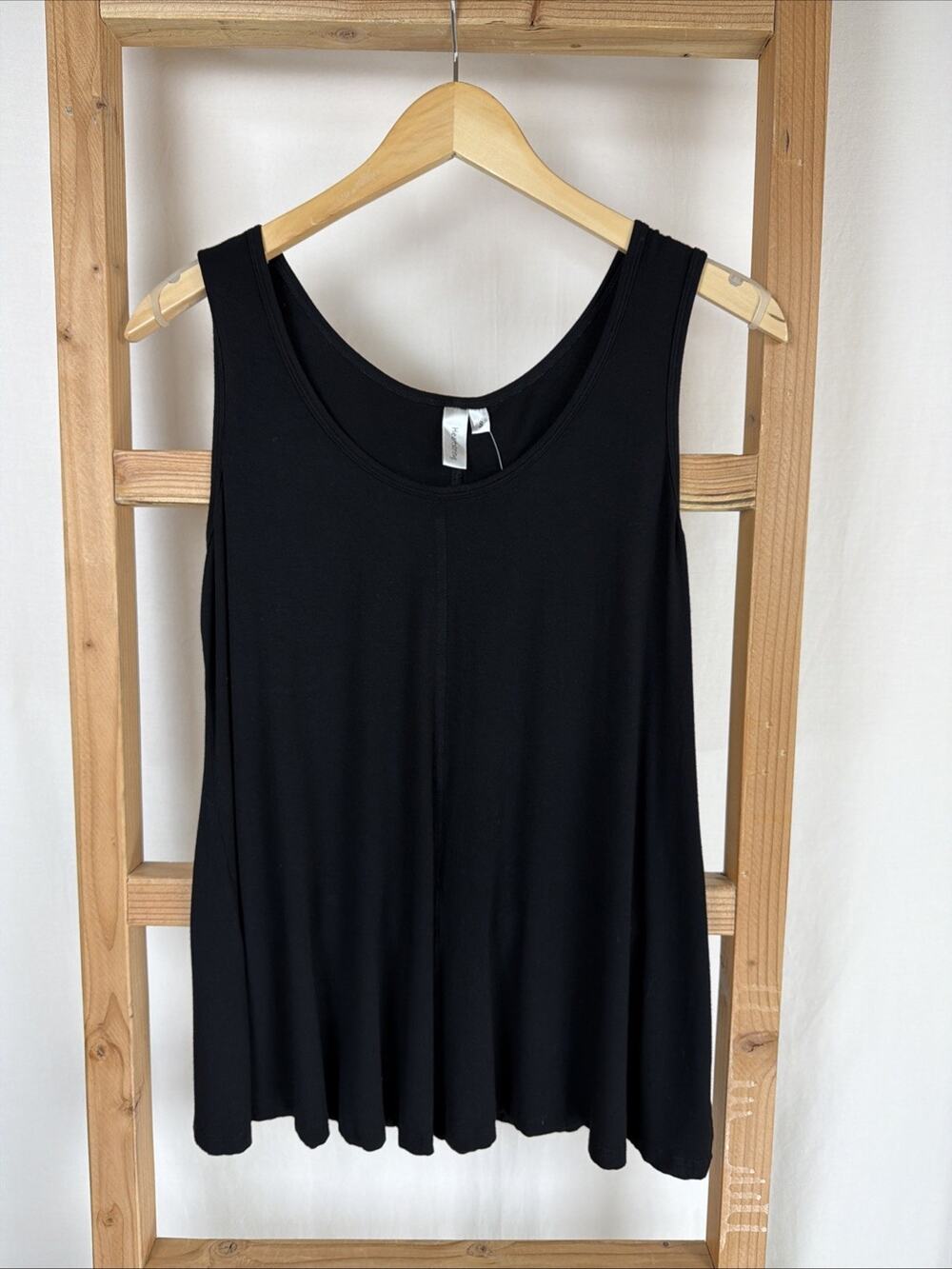 NWT Kleen Black Round Neck Swing Tank Top #0839 Size SMALL